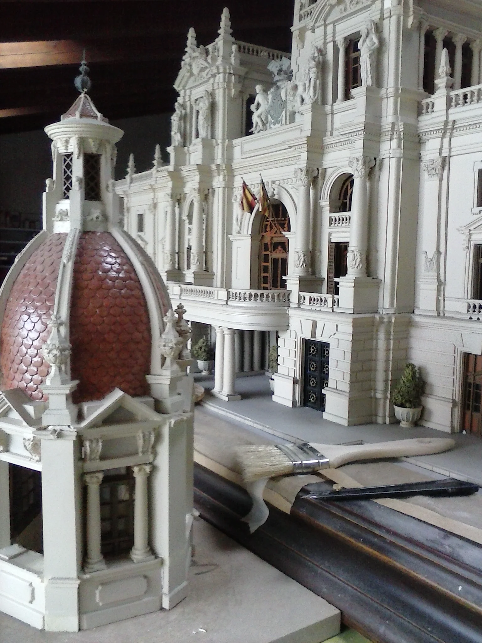 Maqueta Ayuntamiento de Valencia — fachada principal