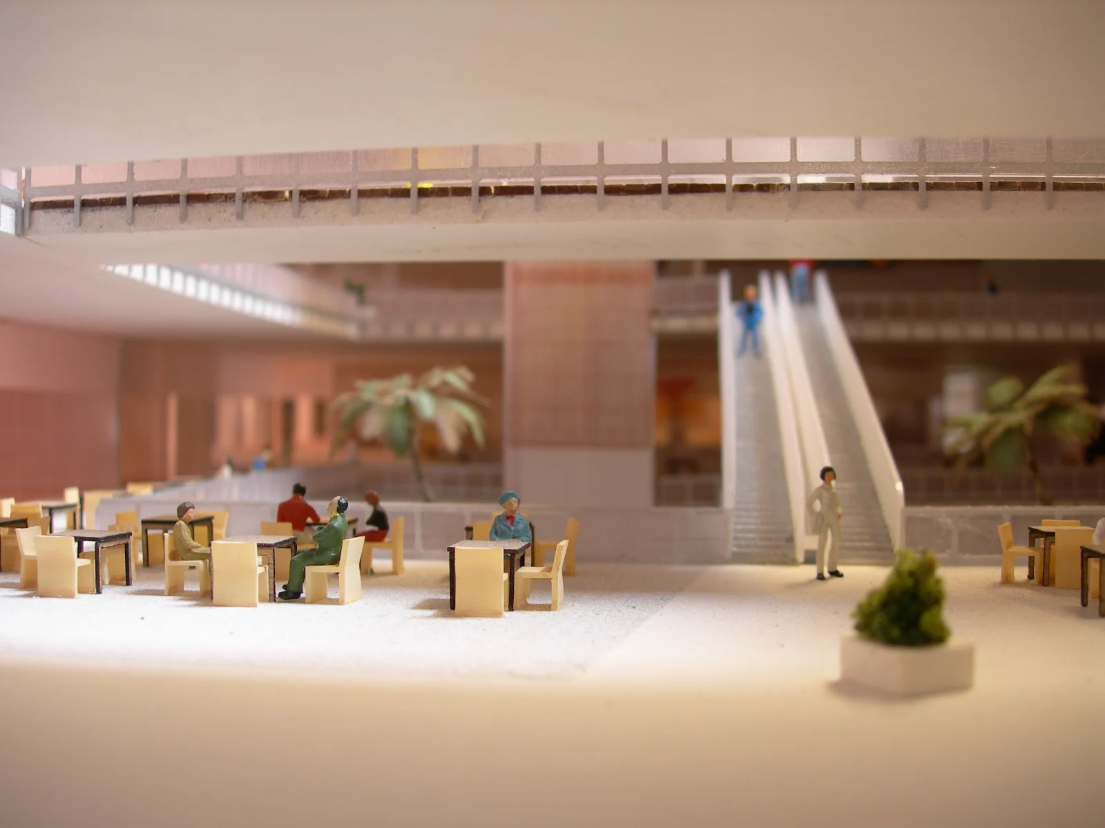Maqueta del Centro Comercial Neutopia — Zona de restauración