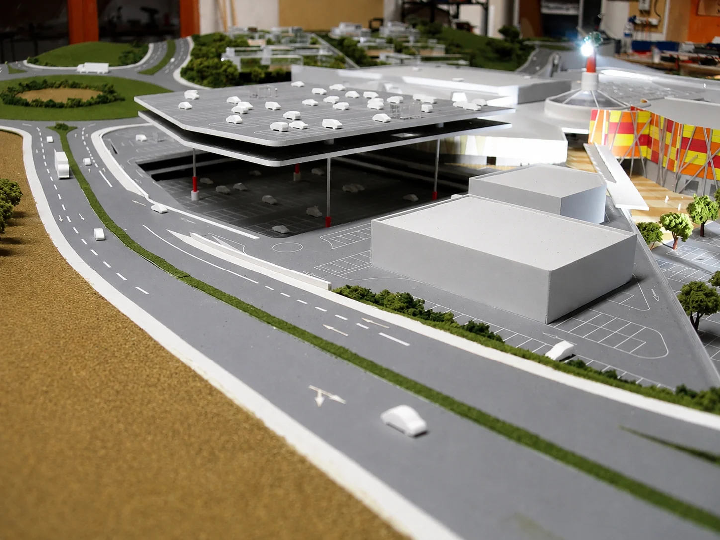 Maqueta del Centro Comercial Versalia — Aparcamiento elevado