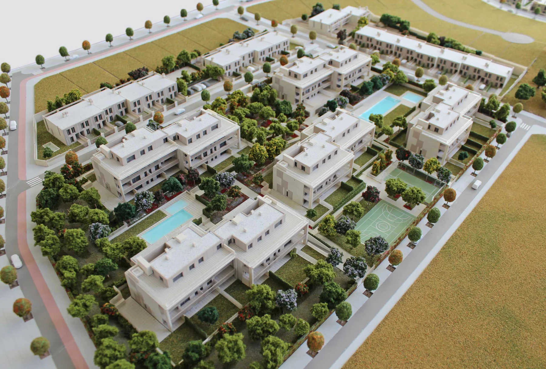 Detalle de viviendas unifamiliares de la maqueta de la promoción residencial Virentia en Valencia