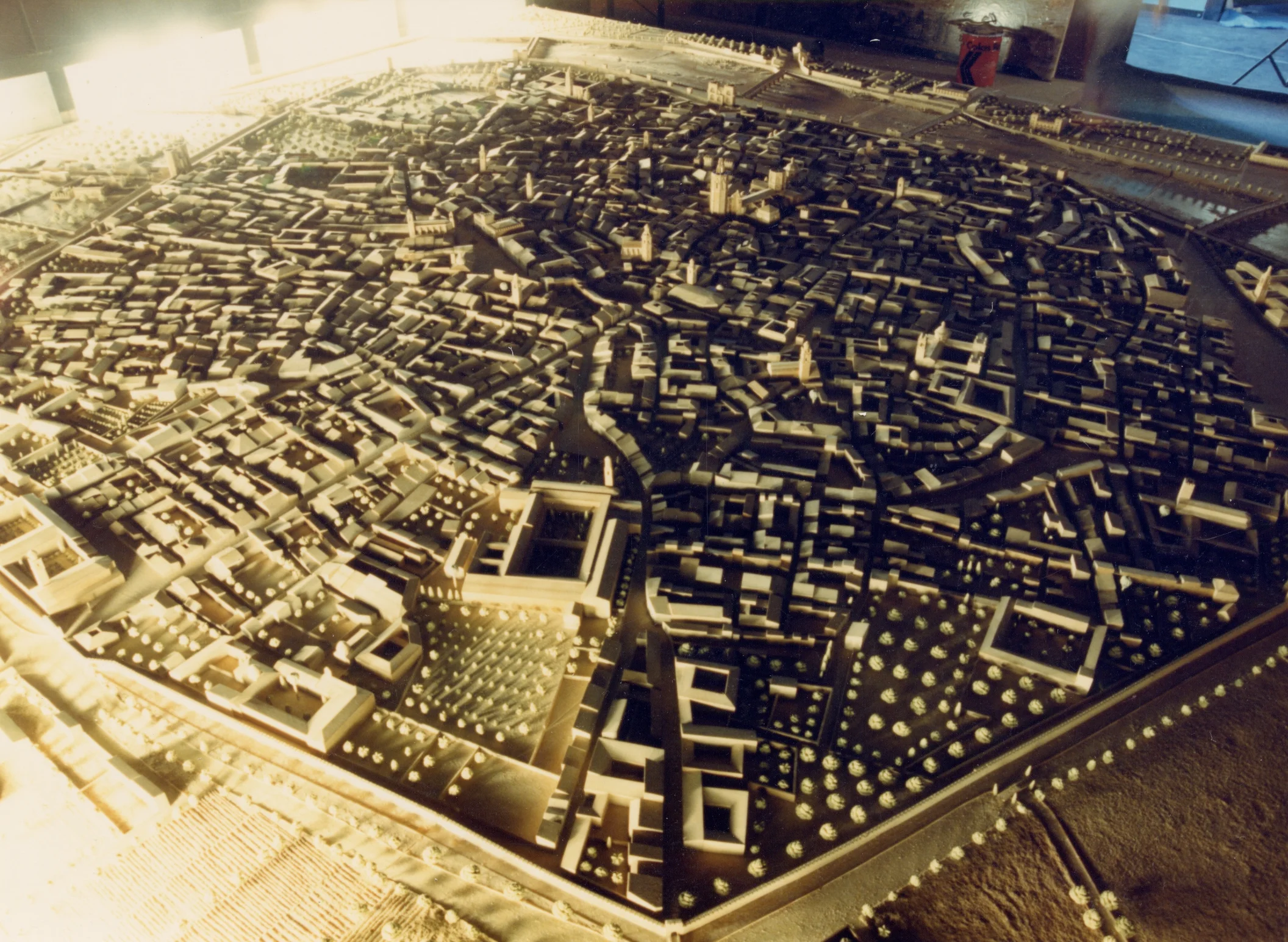 Maqueta de Valencia en el siglo XVII, según el plano del Padre Tosca